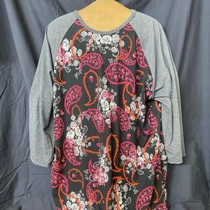 Brand New LulaRoe Randy Tee Gray Sleeves